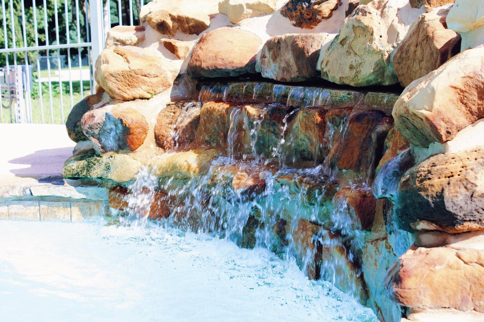 The Springs Retreat Hotel Leakey Bagian luar foto