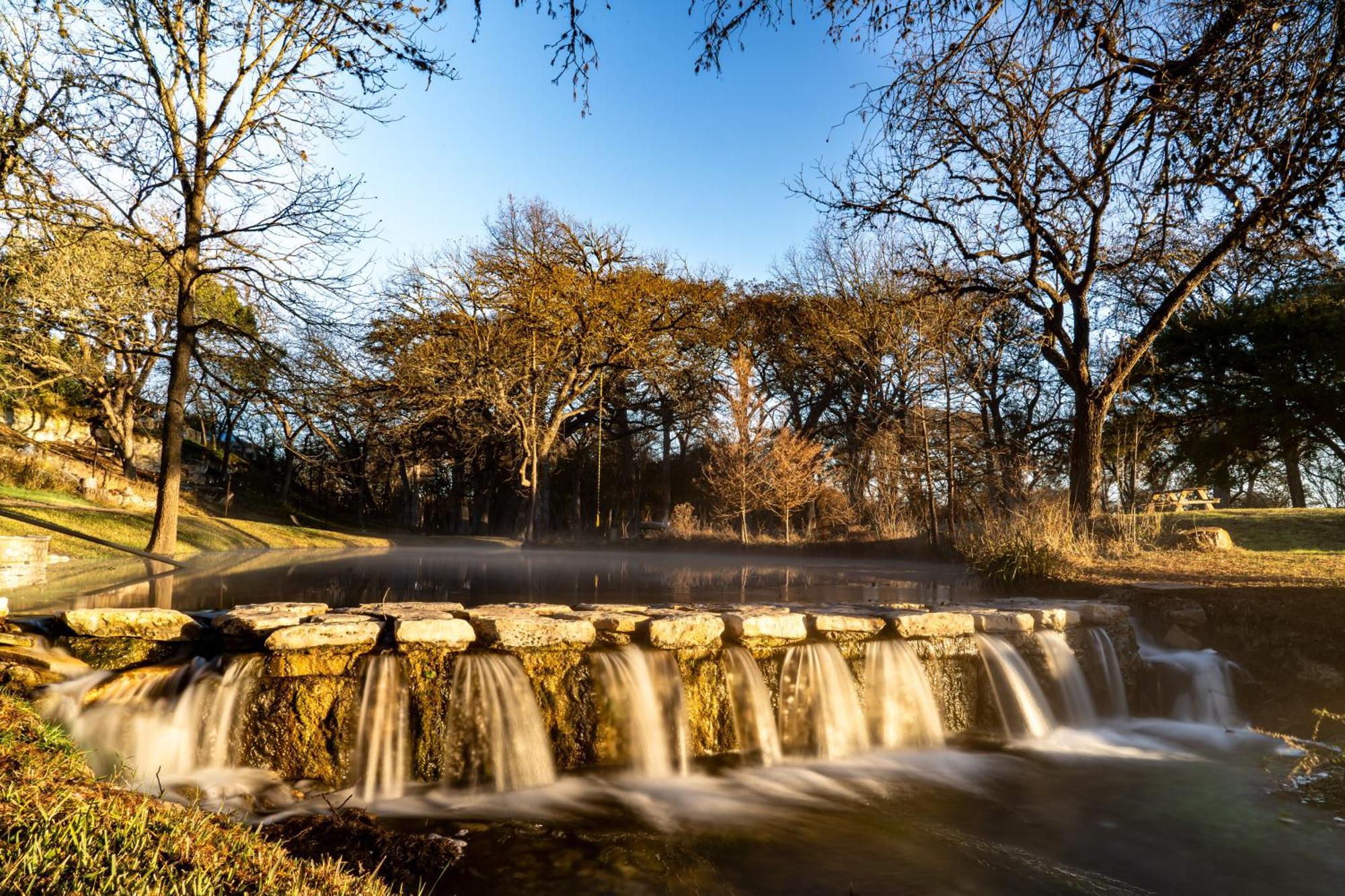 The Springs Retreat Hotel Leakey Bagian luar foto